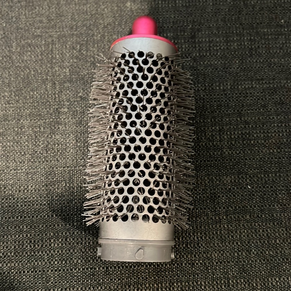 Dyson Airwrap round brush attachment
